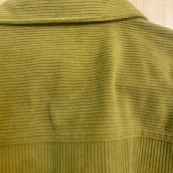 Green outdoor shirt - Picture 4 of 9